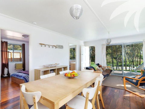 Pippis A Classic Beach House - Tourism Search 1