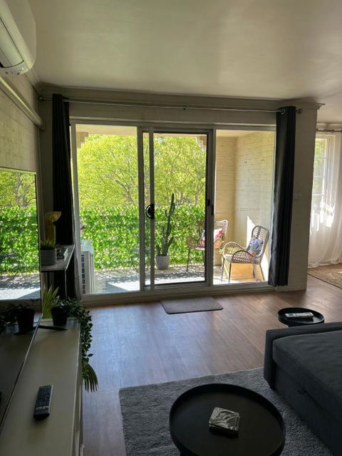 Plush 2 Bedroom Apartment Kingston - Tourism Search 2