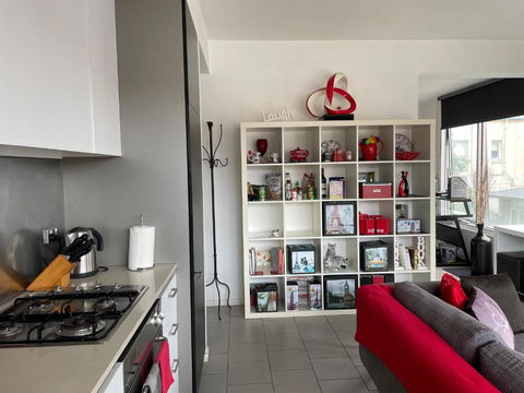 Radiance - Chic Fitzroy Street Apartment - Tourism Search 3