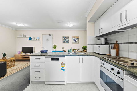 Prime Perth Apartment - Tourism Search 3
