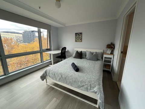 Private Room With Ensuite In The CBD - Tourism Search 1