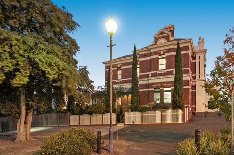 QPO QUEENSCLIFF - Tourism Search 2