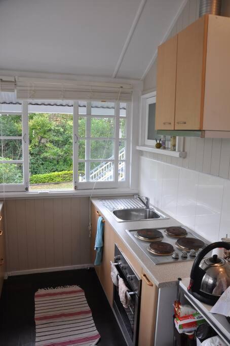 Quaint & Cosy 1 Bedroom Apartment In Queenslander. - Tourism Search 3