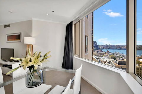 Quality Apartment In The Rocks GLO1203 - Tourism Search 0