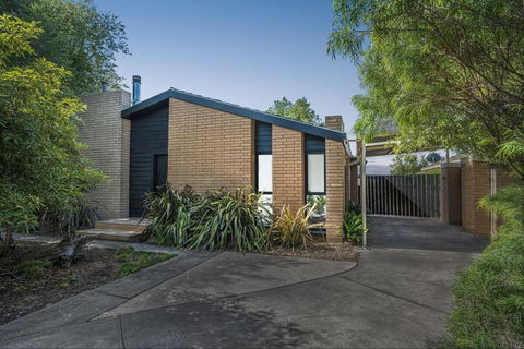 Quiet & Cozy 4 Bedroom Home - Tourism Search 0