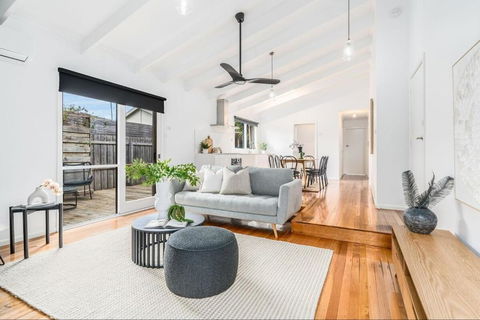 Quiet & Cozy 4 Bedroom Home - Tourism Search 2
