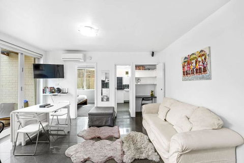 Quiet And Peaceful Beachside 1BR Retreat W Parking - Tourism Search 0