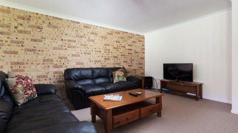 Quiet And Private Duplex - Tourism Search 3
