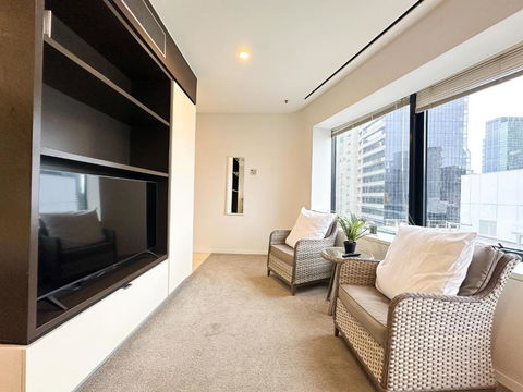 QV Central Oasis Contemporary City Getaway - Tourism Search 3