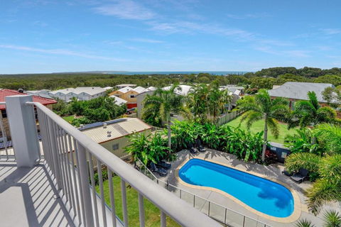 Rainbow Towers 2 Rainbow Beach - Tourism Search 3