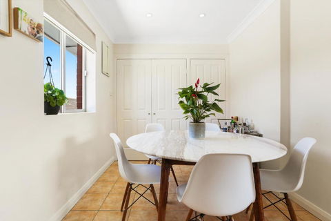 Randwick L 3 Bedroom Apartment + Parking - Tourism Search 2