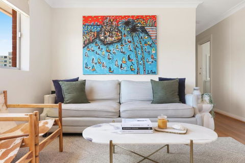 Randwick L 3 Bedroom Apartment + Parking - Tourism Search 1