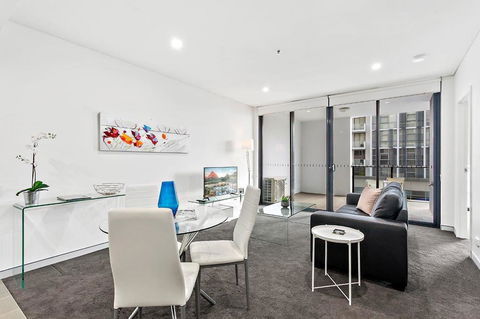 Astra Apartments Wollongong CBD - Tourism Search 0