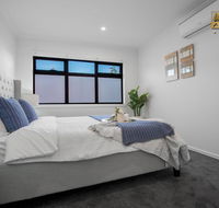 AU.JOY 3 Bed Townhouse Burwood 3 - Tourism Search