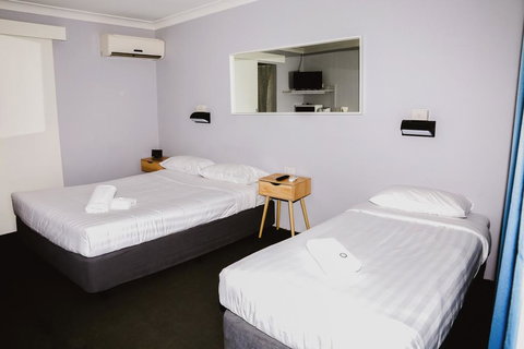 Australian Hotel Motel - Tourism Search 1