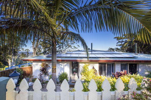 Avocado Sunset Bed & Breakfast - Tourism Search 2