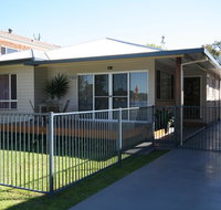 BANYANDAH 557 Ocean Drive NH - Tourism Search