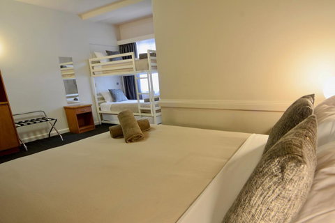 Barclay On View - Tourism Search 1