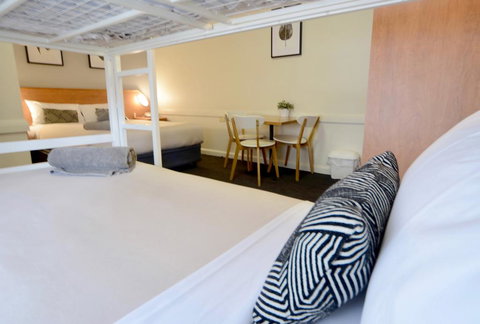 Barclay On View - Tourism Search 3