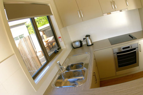 Bay Of Islands Apartments - Tourism Search 3