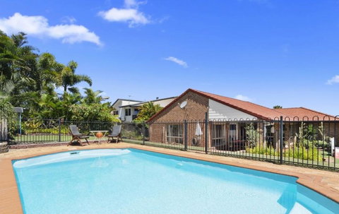 BB233 Banksia Beach Family Home - 4 Bedrooms - Tourism Search 0