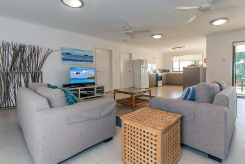 Beach House, Pacific Road, 1/20 - Tourism Search 1