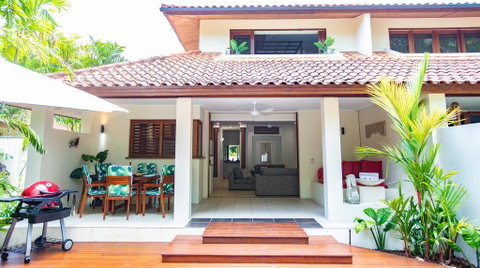 Beachfront Hideaway - Port Douglas - Tourism Search 1