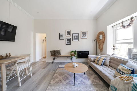 Relaxed Coogee Coastal Living With Ocean Views - Tourism Search 3