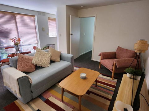 Retro Rose St Kilda Mansions - Tourism Search 1