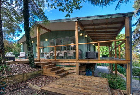 Ribbon Gum Lodge - Tourism Search 0