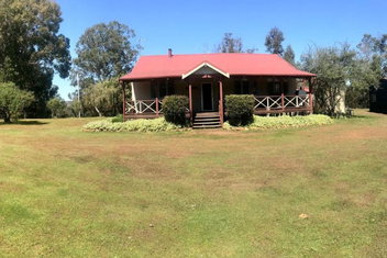 River Cottage Retreat Jalbarragup with Tourism Search