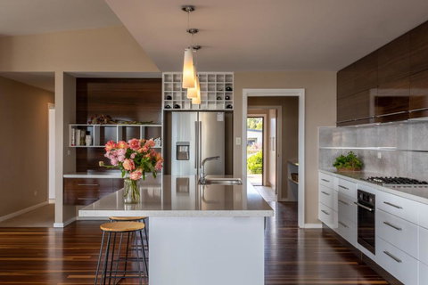 River Haven Serene Spacious With River Views - Tourism Search 3