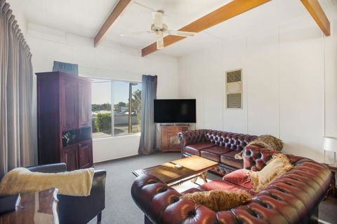 Riverglades Murray Bridge - Tourism Search 1