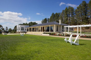 Riversdale Estate Cottages with Tourism Search