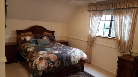 Riverside Vintage Home - Tourism Search 3