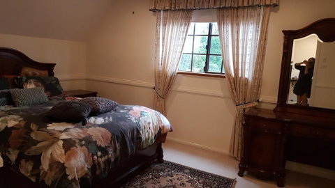Riverside Vintage Home - Tourism Search 1