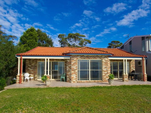 Salamander Beach Front - Tourism Search 1