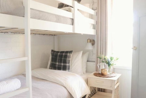 Rustic Chic 200 Metres From CBD - Tourism Search 1