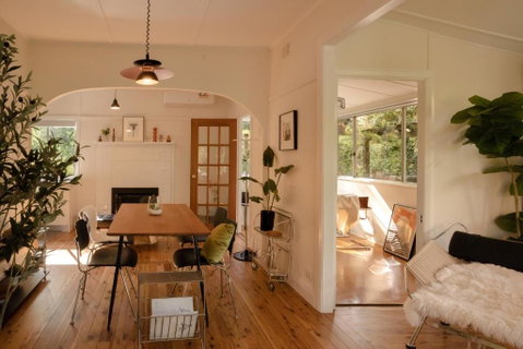 Romantic Garden Cottage With Home Cinema - Tourism Search 1