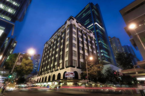 Royal Albert Hotel - Tourism Search 0