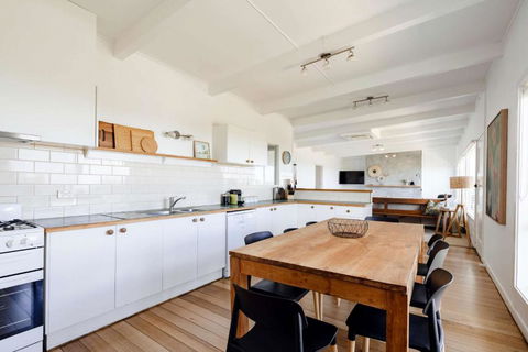 Saltwater Terrace With Panoramic Ocean Views - Tourism Search 3