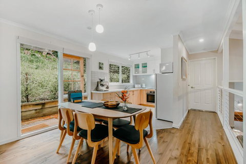 Steep Creek Retreat - Tourism Search 3