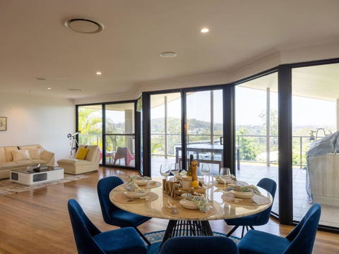 Stunning City View 5BR With Balcony Near Malls Uni And CBD - Tourism Search 2