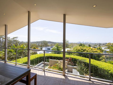 Stunning City View 5BR With Balcony Near Malls Uni And CBD - Tourism Search 3