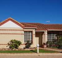 Beachside Retreat 2 - Tourism Search
