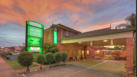 Bent Street Motor Inn - Tourism Search 0