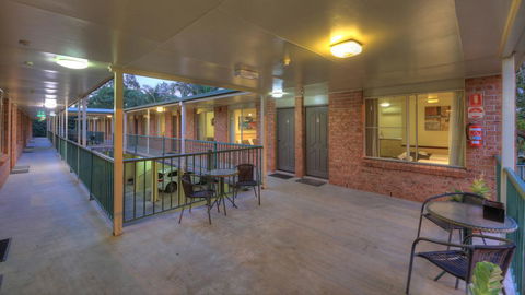 Bent Street Motor Inn - Tourism Search 1