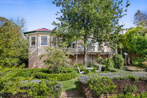 Berdea - Tourism Search 0