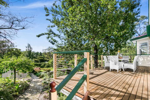 Berdea - Tourism Search 3