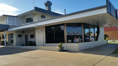 Biloela Centre Motel & Steakhouse Restaurant - Tourism Search 0